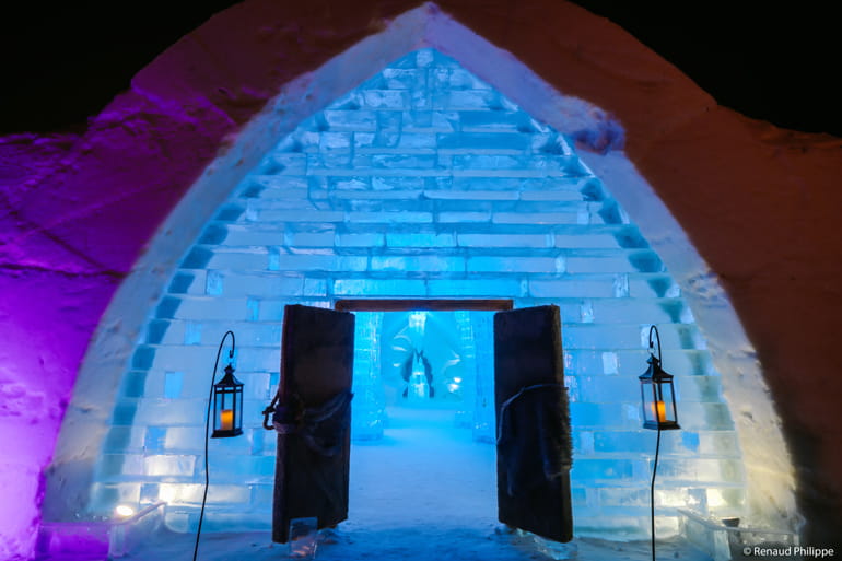 Entrée de l'Hôtel de Glace à Québec