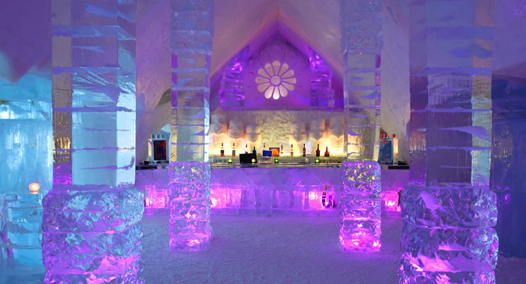 Hôtel de Glace à Québec : le bar