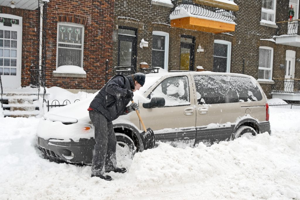 Pratique. Comment conduire sur neige avec une voiture automatique ?