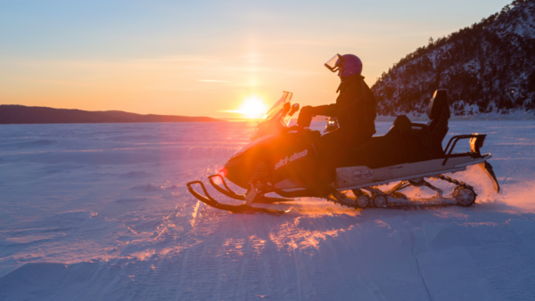 Raid motoneige hiver Québec