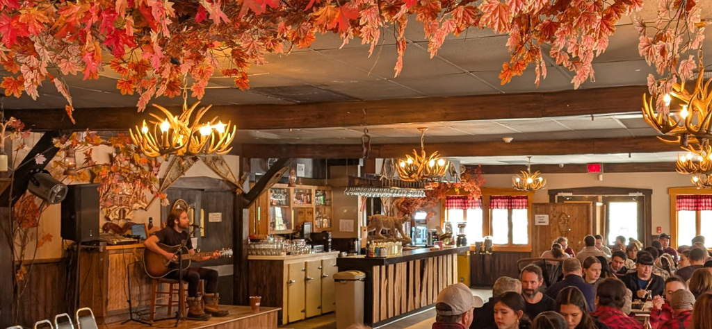 Cabane à sucre au Québec en hiver